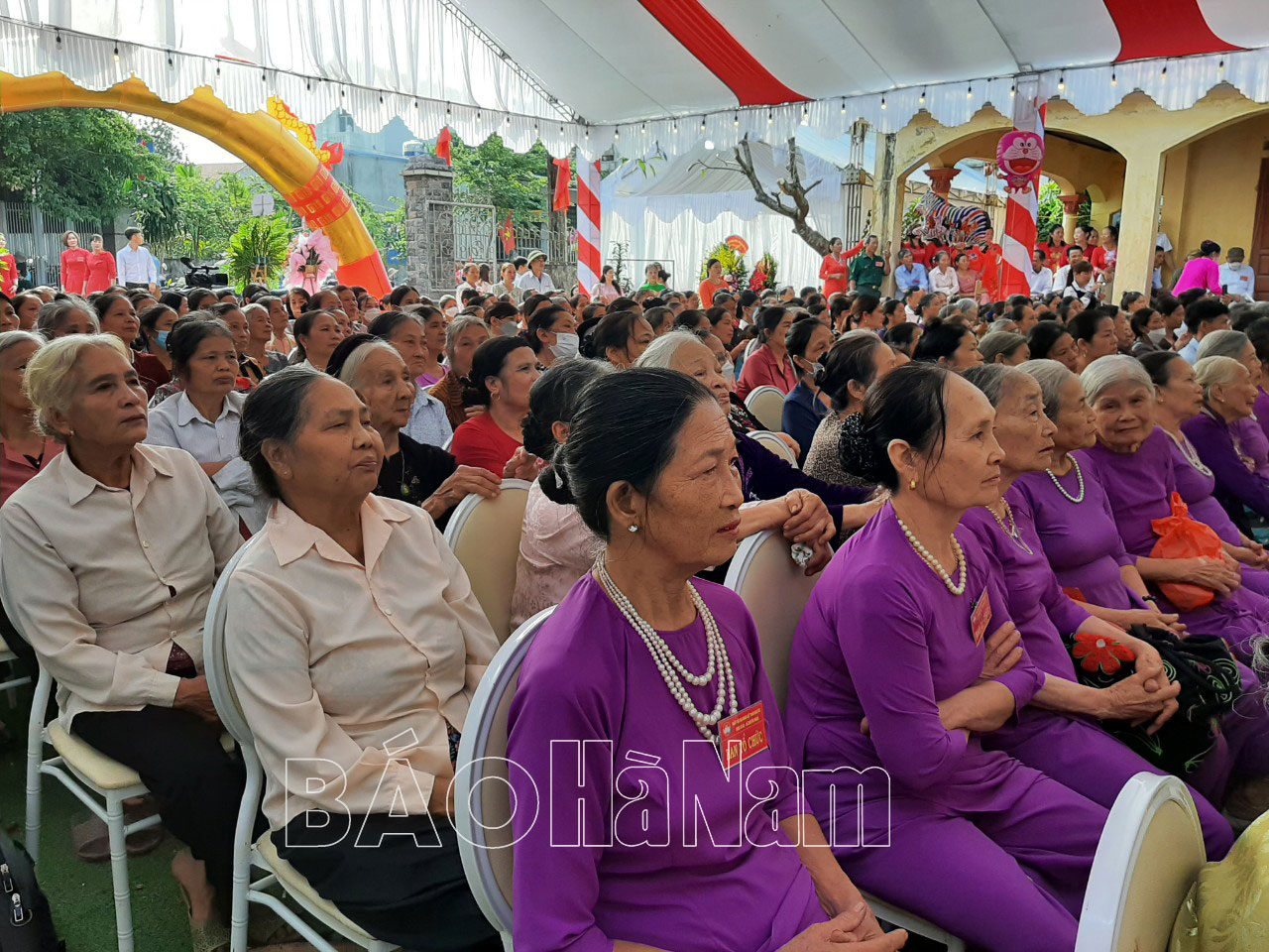 Phó Chủ tịch UBND tỉnh Nguyễn Đức Vượng dự Ngày hội Đại đoàn kết toàn dân tộc tại thôn Lỗ Hà