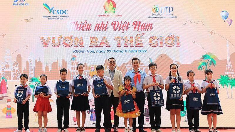 Phát động sân chơi “Thiếu nhi Việt Nam - vươn ra thế giới” năm 2022