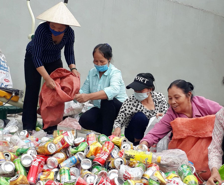 Nét đẹp “tình làng nghĩa xóm”
