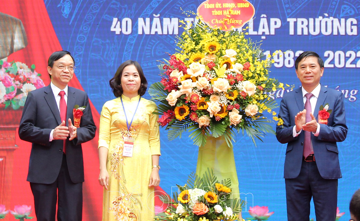 Trường THPT B Kim Bảng kỷ niệm 40 năm ngày thành lập