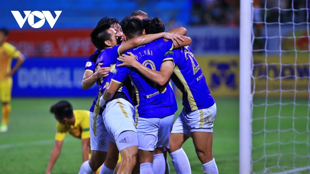 Bảng xếp hạng V-League 2022 mới nhất: Hà Nội FC vô địch, căng thẳng đua trụ hạng