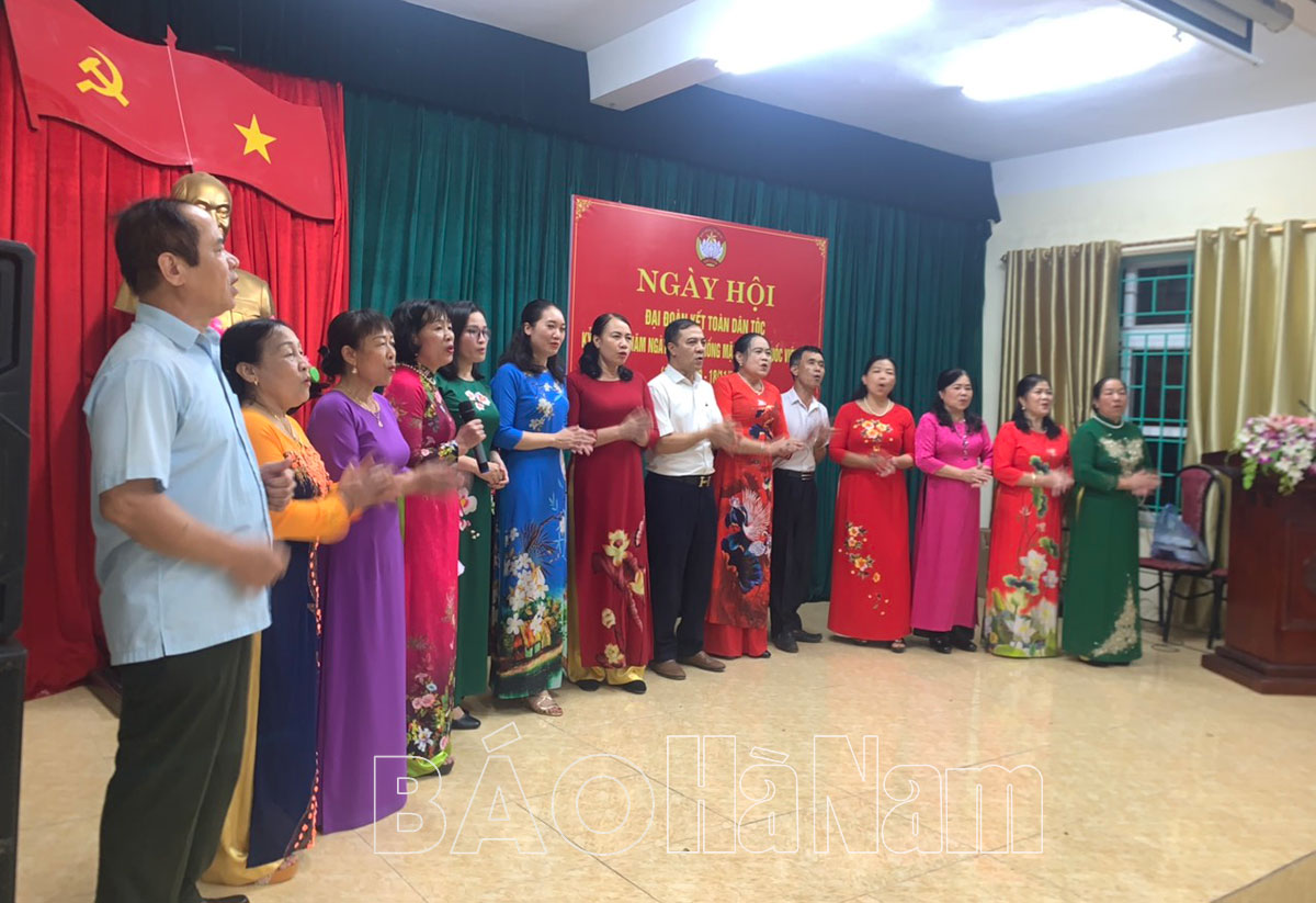 Tổ dân phố số 9, phường Minh Khai tổ chức ngày hội “Đại đoàn kết toàn dân tộc”