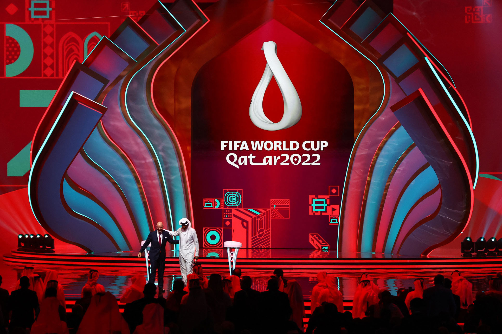 Qatar được lợi gì khi đăng cai World Cup 2022?