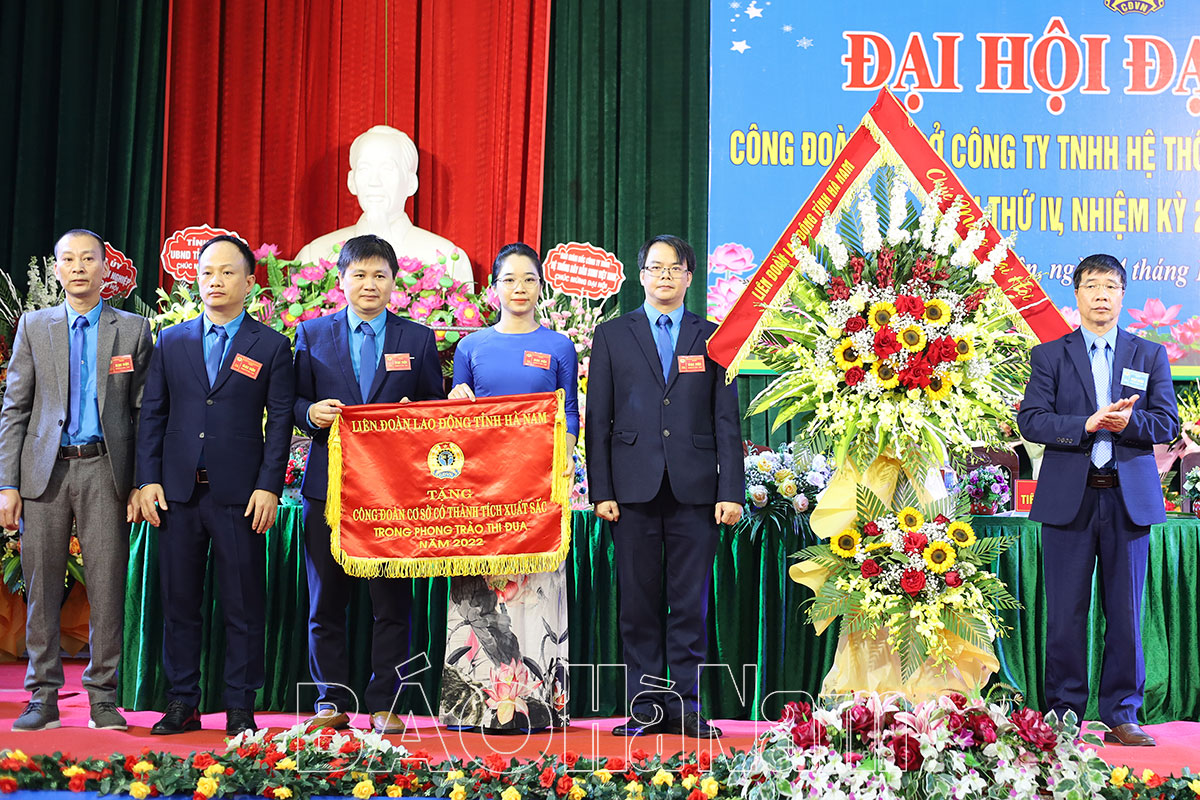 Đại hội đại biểu Công đoàn cơ sở Công ty TNHH Hệ thống dây dẫn Sumi Việt Nam