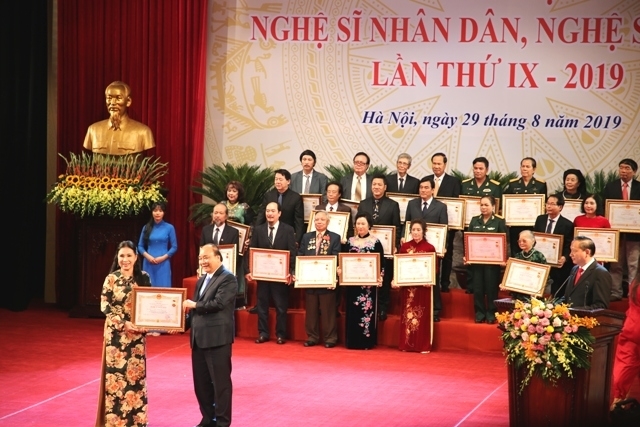 Lập Hội đồng cấp Nhà nước xét tặng danh hiệu NSND, NSƯT lần thứ 10