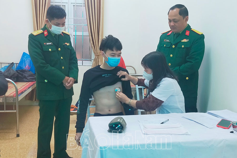 Thanh Liêm khám sức khỏe nghĩa vụ quân sự cho công dân sẵn sàng nhập ngũ năm 2023