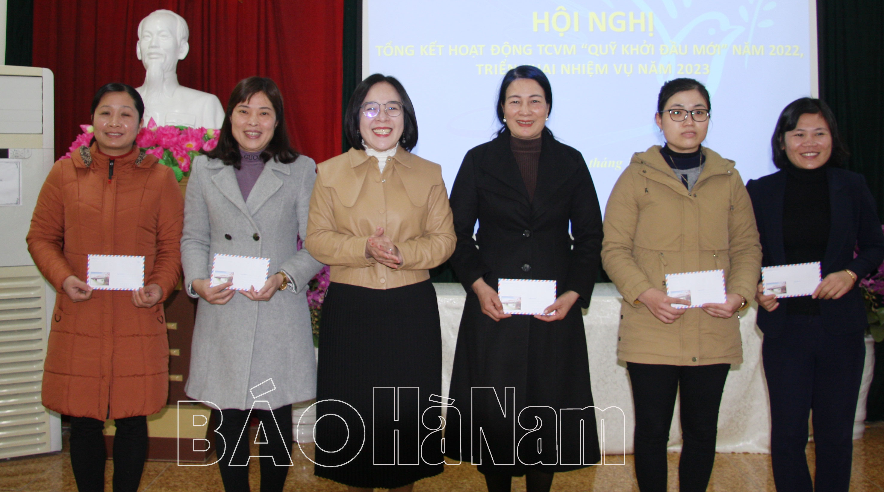 Hơn 300 hội viên phụ nữ được vay vốn từ Dự án tài chính vi mô “Quỹ khởi đầu mới”