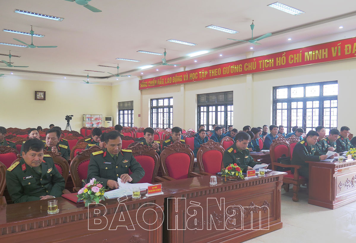 Phủ Lý công bố quyết định về giao chỉ tiêu gọi nhập ngũ và huấn luyện QNDB