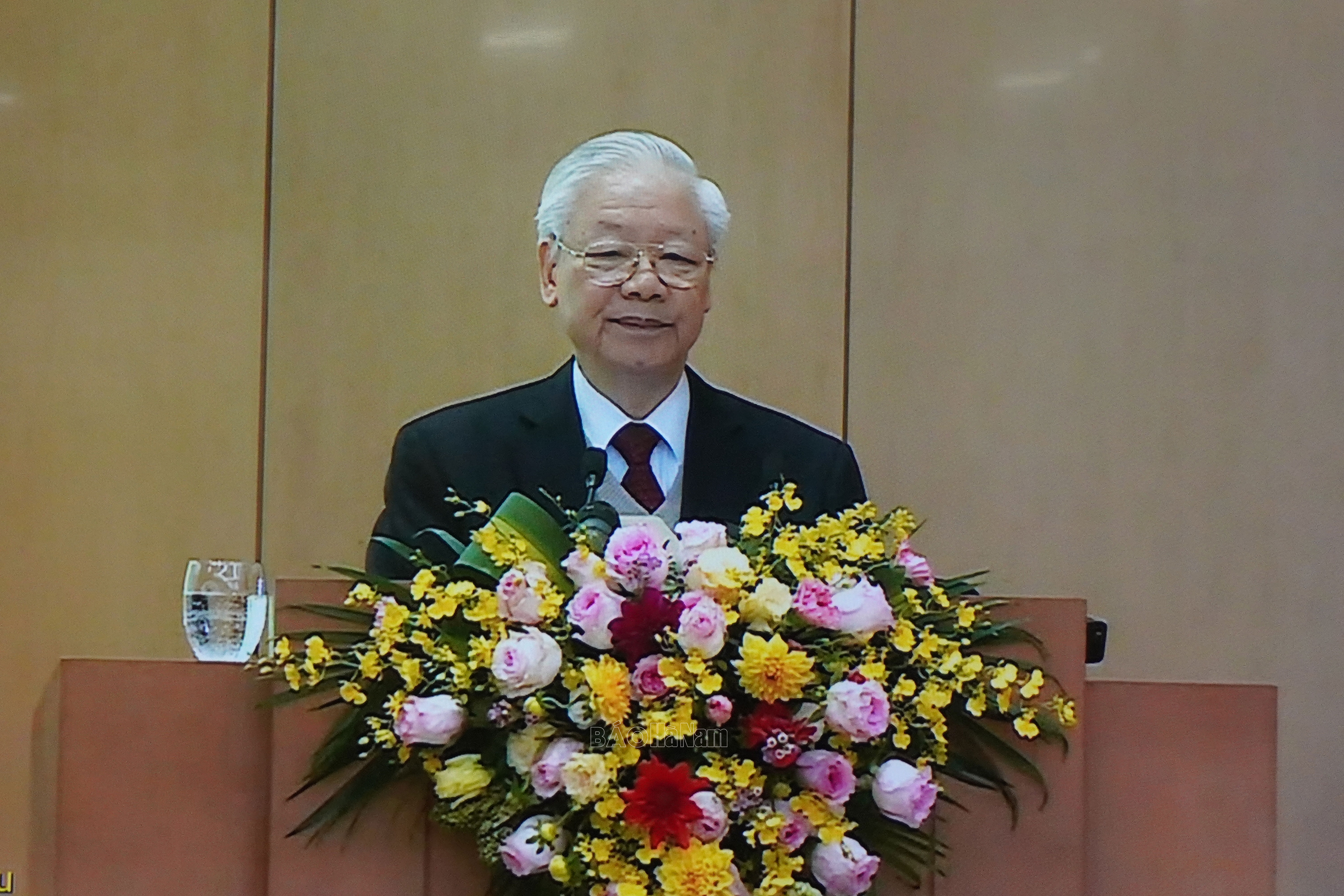 Tổng Bí thư Nguyễn Phú Trọng dự, phát biểu chỉ đạo tại hội nghị Chính phủ với các địa phương