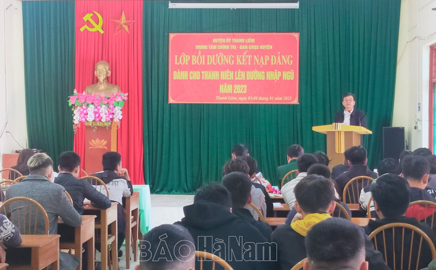 Thanh Liêm bồi dưỡng nhận thức về Đảng đối với thanh niên sẵn sàng nhập ngũ