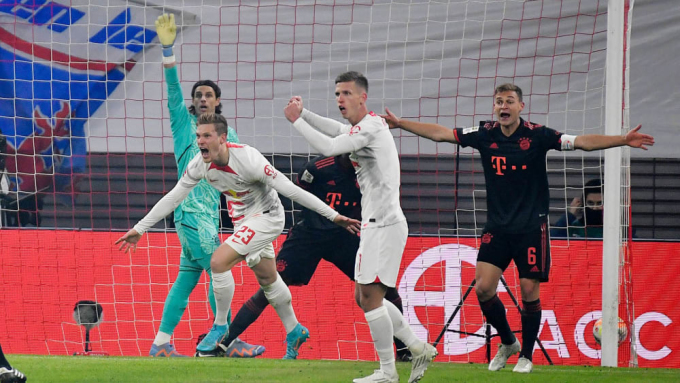 Vòng 16 Bundesliga: Bayern mất điểm trước RB Leipzig