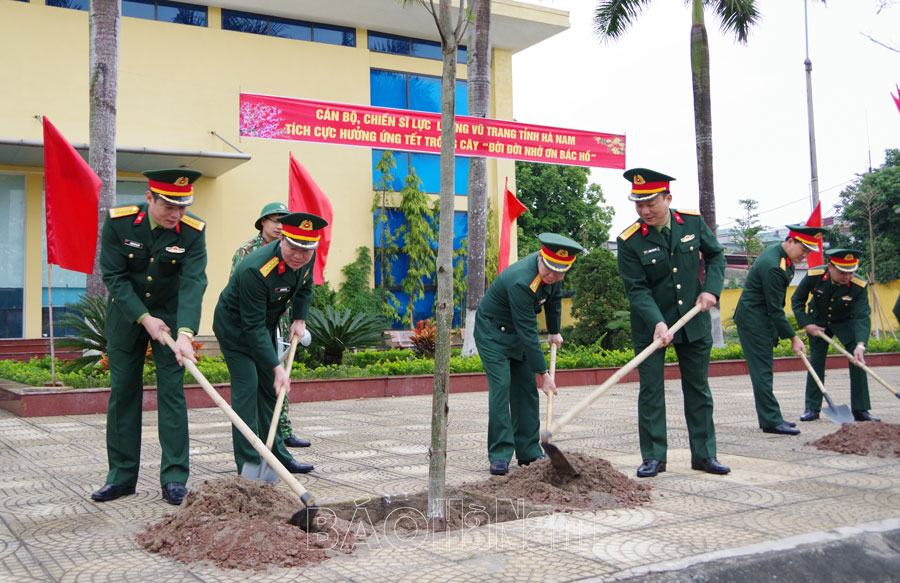 Bộ CHQS tỉnh tổ chức phát động Tết trồng cây