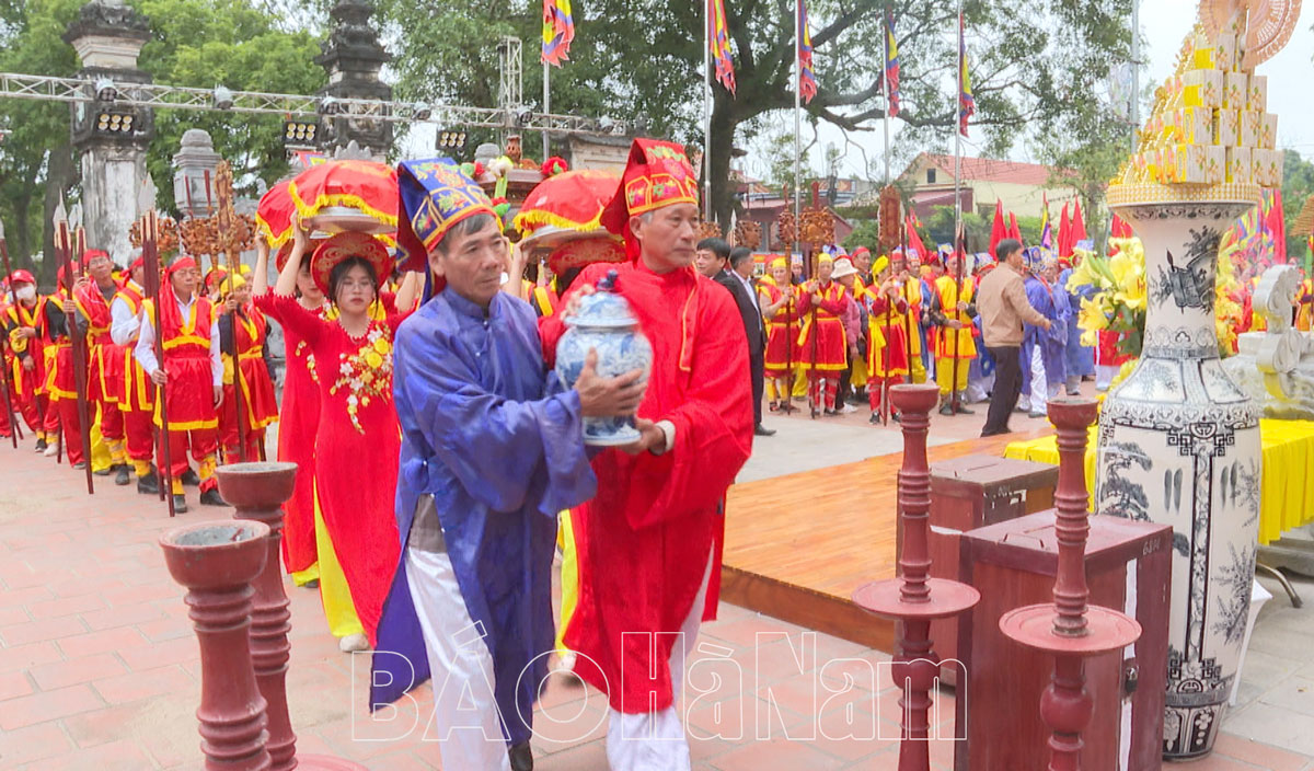 Lễ rước nước đền Trần Thương xuân Quý Mão 2023