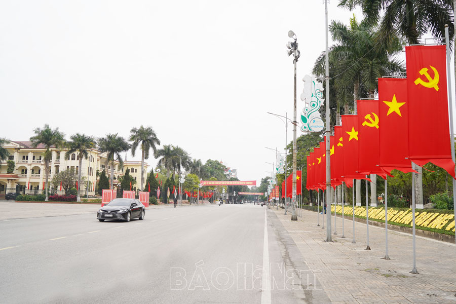 Tự hào và tin tưởng vào sự lãnh đạo của Đảng