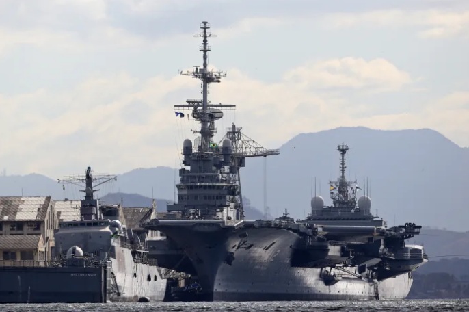 Số phận tàu sân bay có nguy cơ trở thành đống sắt vụn lớn nhất trên đại dương