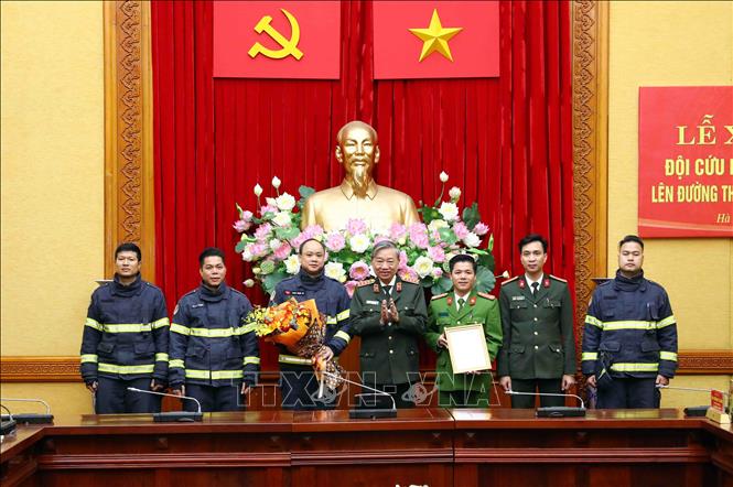 Đoàn công tác Bộ Công an xuất quân đi cứu nạn, cứu hộ tại Thổ Nhĩ Kỳ