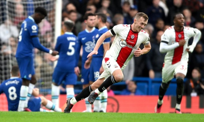 Chelsea thua đội chót bảng Ngoại hạng Anh