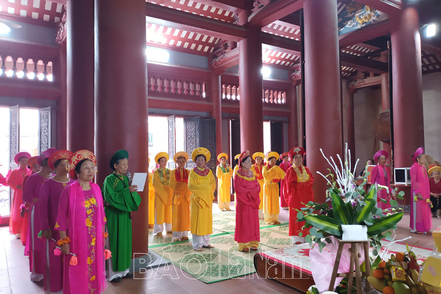 Niềm vui ngày hội làng