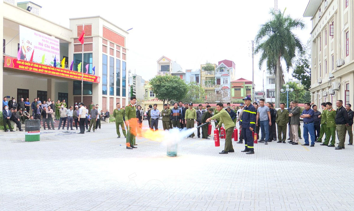 Phủ Lý tổ chức tập huấn nghiệp vụ công tác PCCC và CNCH
