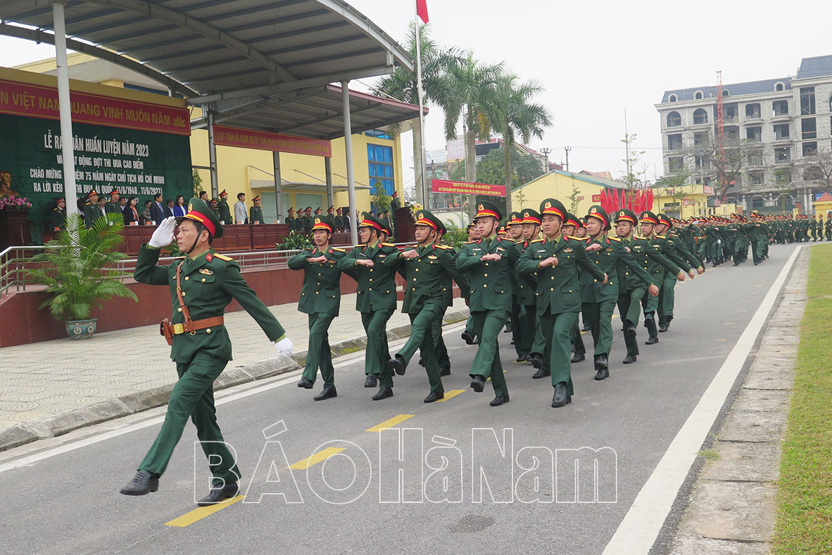 Bộ CHQS tỉnh tổ chức lễ ra quân huấn luyện năm 2023