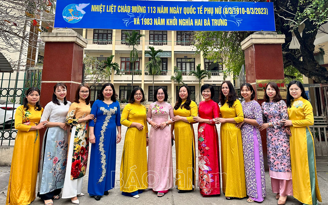 Phụ nữ Hà Nam hưởng ứng “Tuần lễ Áo dài” năm 2023