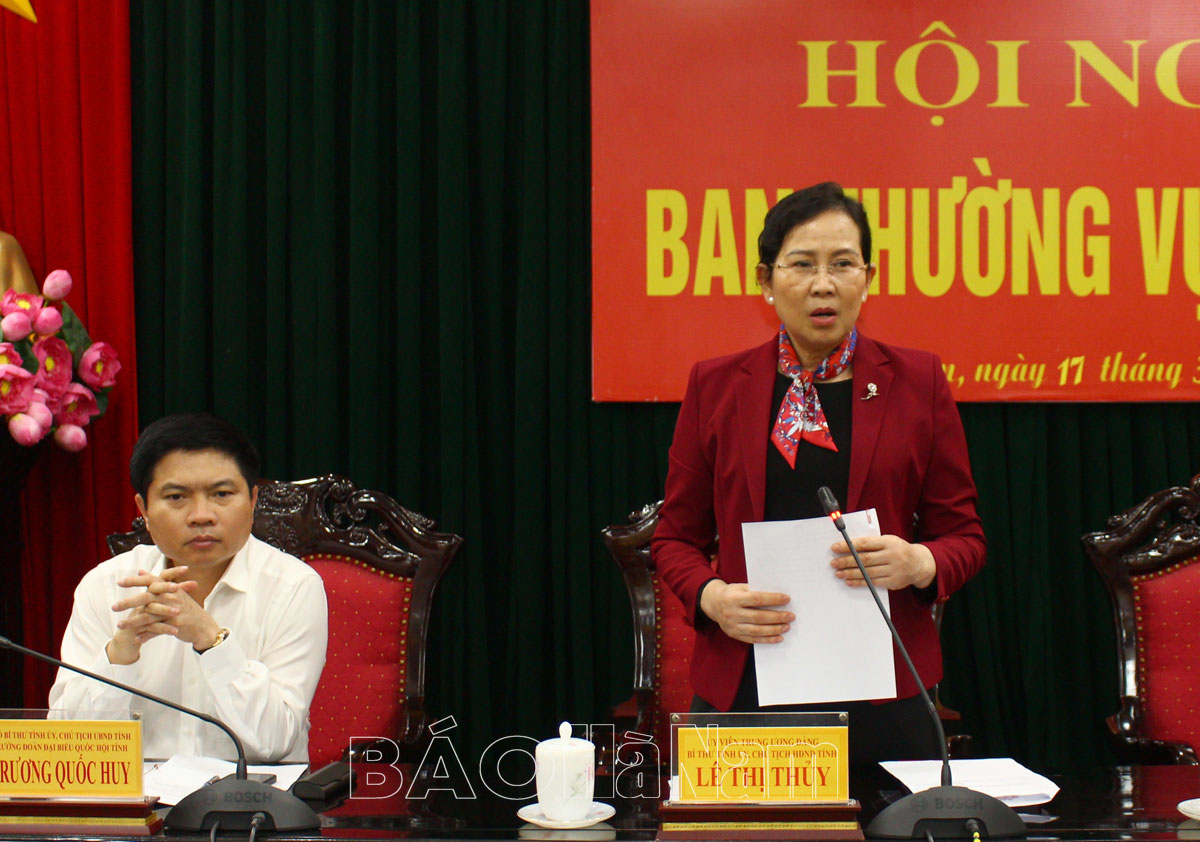 Ban Thường vụ Tỉnh uỷ làm việc với Ban Thường vụ Thị uỷ Duy Tiên  về kiểm điểm giữa nhiệm kỳ 2020-2025