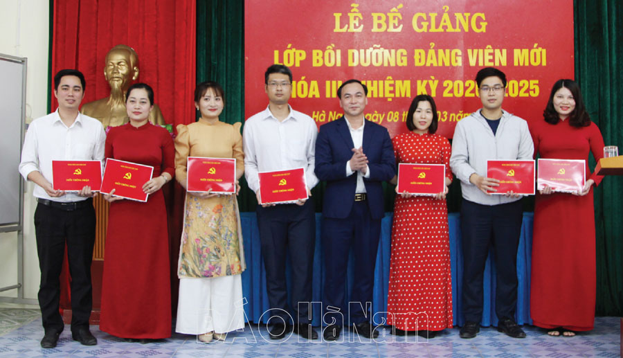 Tập trung kiểm điểm giữa nhiệm kỳ thực hiện nghị quyết đại hội đảng bộ các cấp