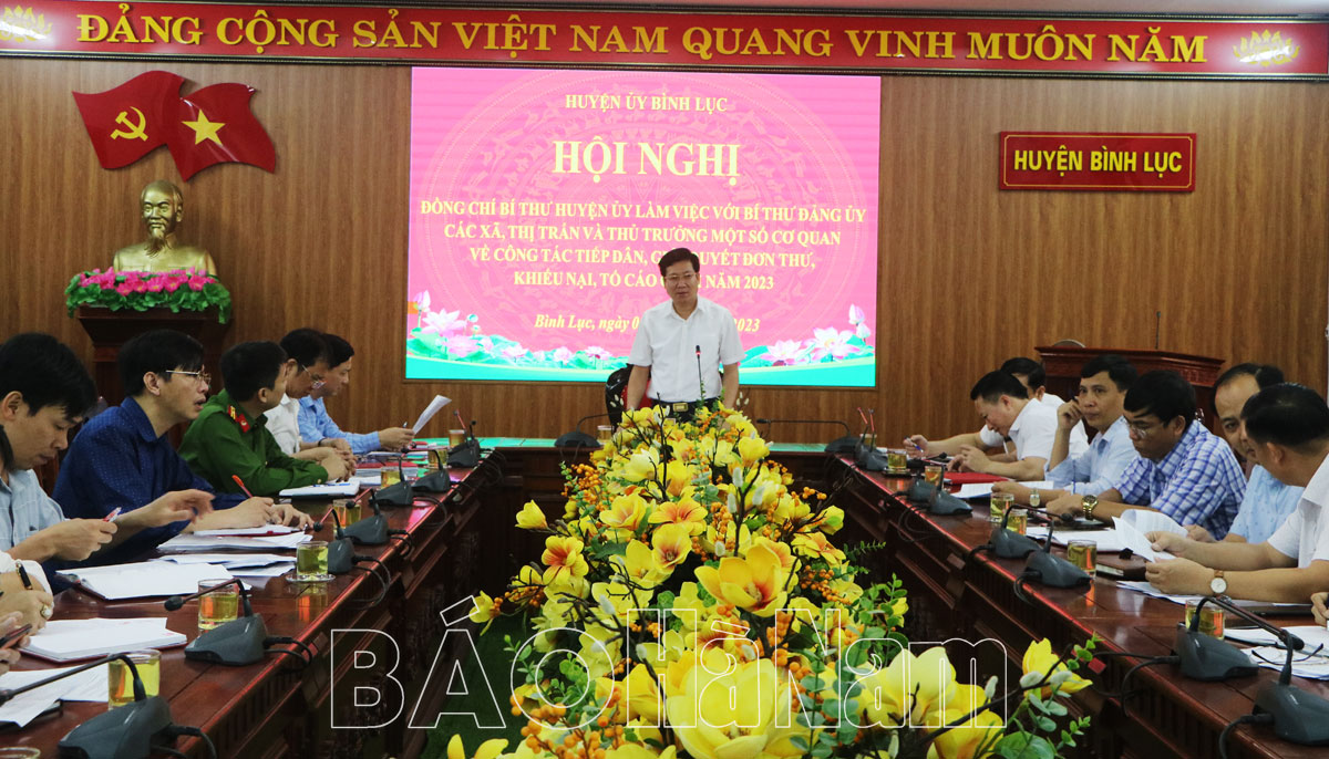 Lãnh đạo Huyện ủy Bình Lục làm việc với lãnh đạo các xã, thị trấn về công tác tiếp dân, giải quyết kiến nghị, tố cáo