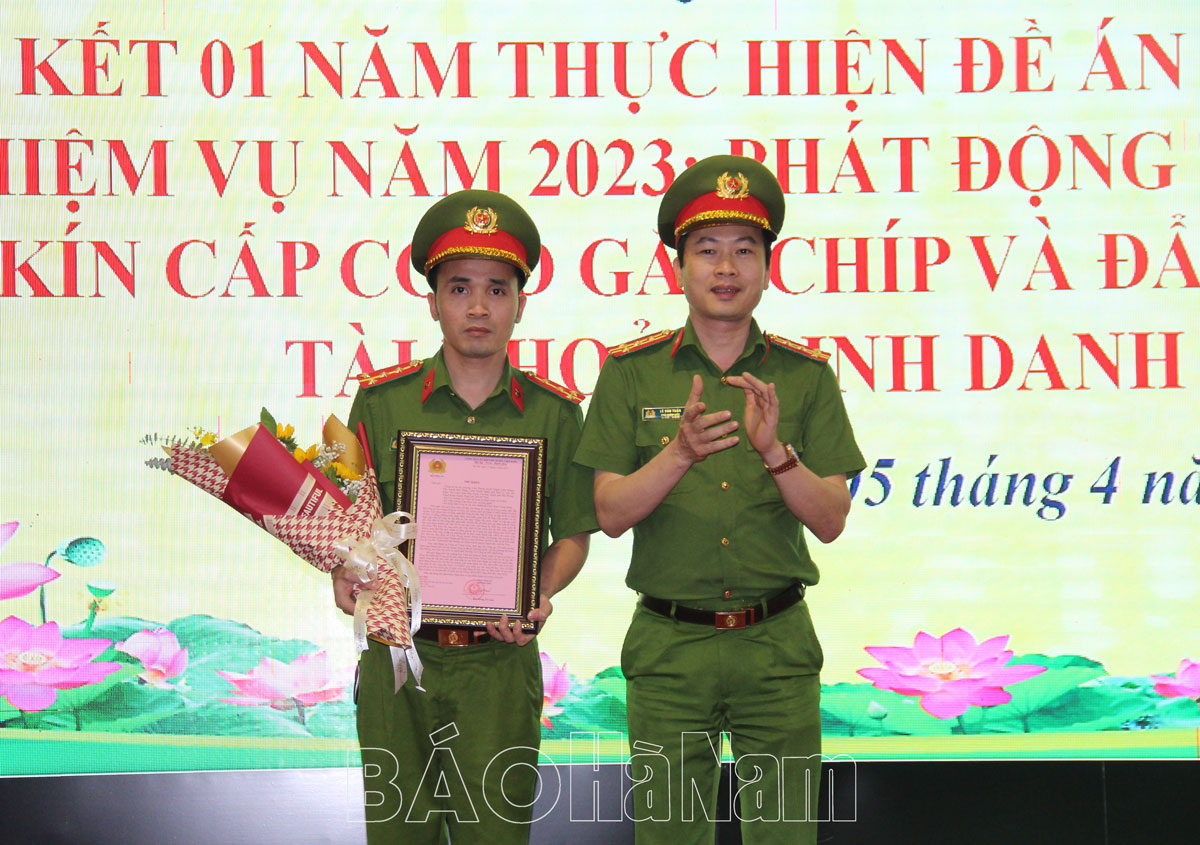 Kim Bảng: 98,63% công dân trong độ tuổi được cấp CCCD gắn chíp