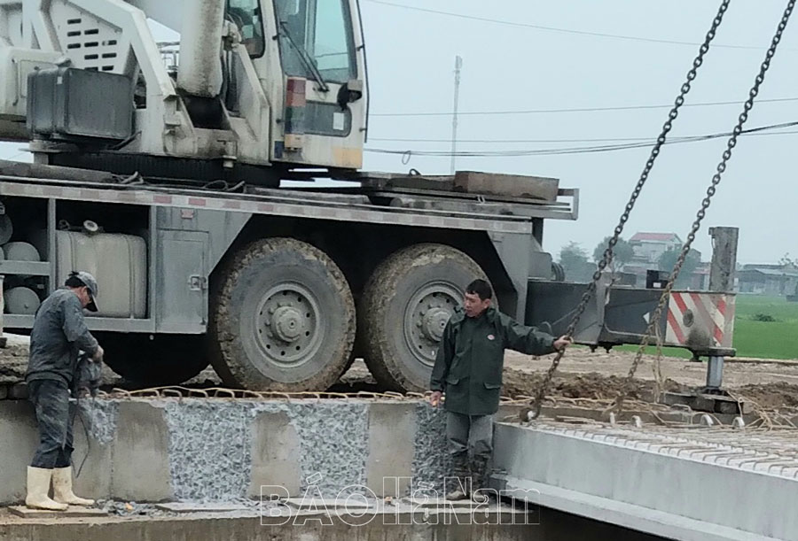 Đẩy nhanh tiến độ xây dựng tuyến kênh Tân Hòa