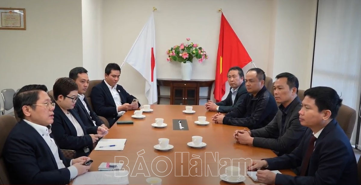 Đồng chí Chủ tịch UBND tỉnh Trương Quốc Huy làm việc với Tổng Lãnh sự quán Việt Nam tại Osaka, Nhật Bản