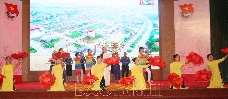 Thị đoàn Duy Tiên tổ chức chương trình nghệ thuật “Bài ca thống nhất”