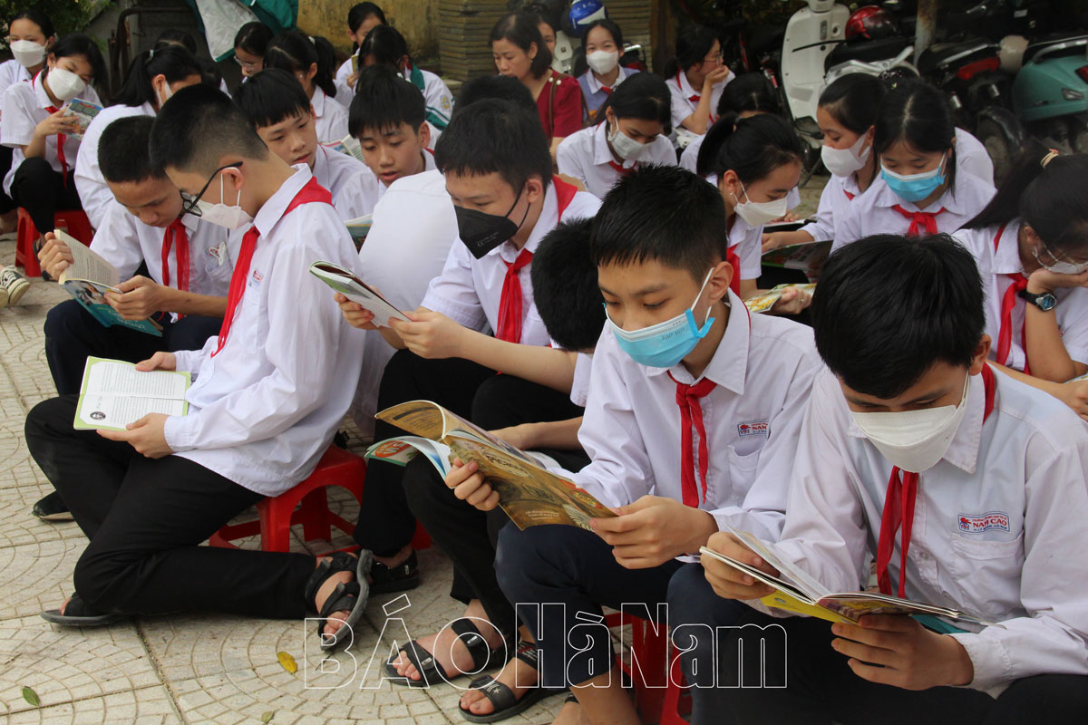 Sôi nổi hưởng ứng Ngày Sách và văn hóa đọc trong các nhà trường