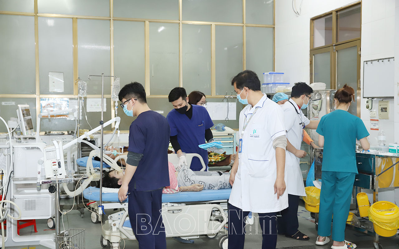 Dịp nghỉ lễ, ngành Y tế Hà Nam trực 24/24 giờ ở 4 cấp nhằm bảo đảm công tác phòng, chống dịch và khám, chữa bệnh