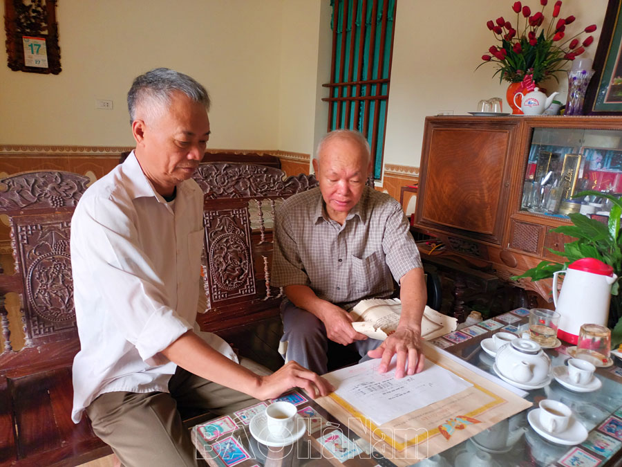 Không quên thời khắc lịch sử chứng kiến Tổng thống Dương Văn Minh tuyên bố đầu hàng