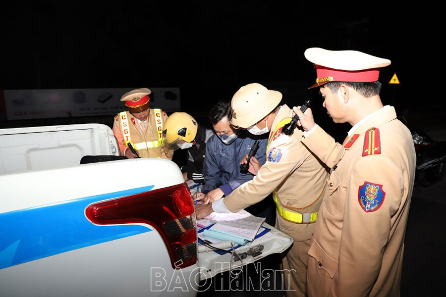 Kiên quyết xử lý vi phạm nồng độ cồn khi tham gia giao thông
