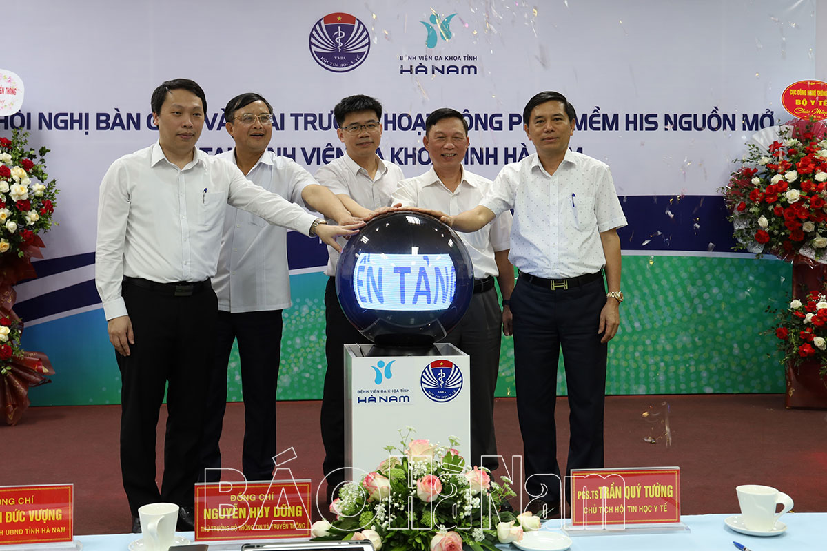 Bàn giao và khai trương hoạt động phần mềm nguồn mở tại Bệnh viện Đa khoa tỉnh Hà Nam