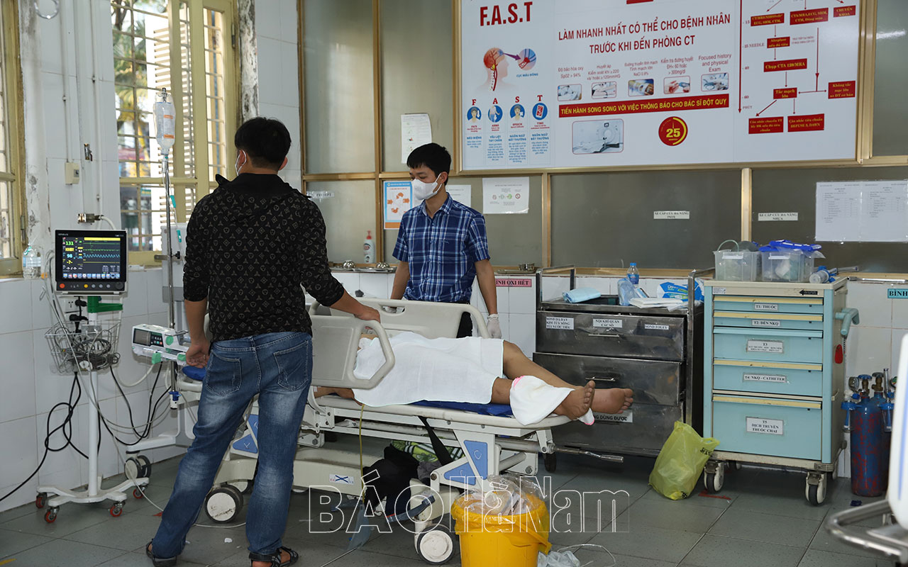 BVĐK Hà Nam tiếp nhận bệnh nhân nguy kịch do sốc nhiệt
