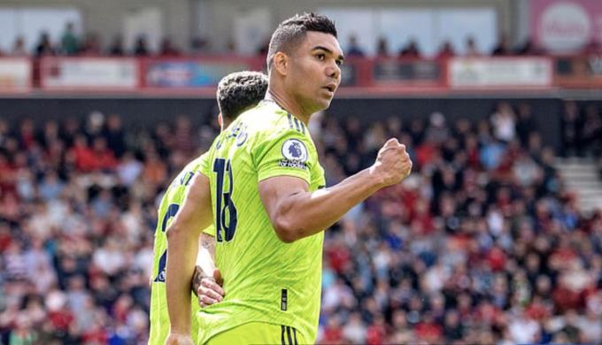 Man Utd cách suất Champions League một trận hòa