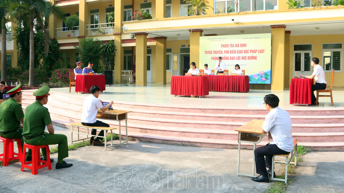 Viện Kiểm sát nhân dân thành phố Phủ Lý tổ chức mô hình “Phiên tòa giả định”