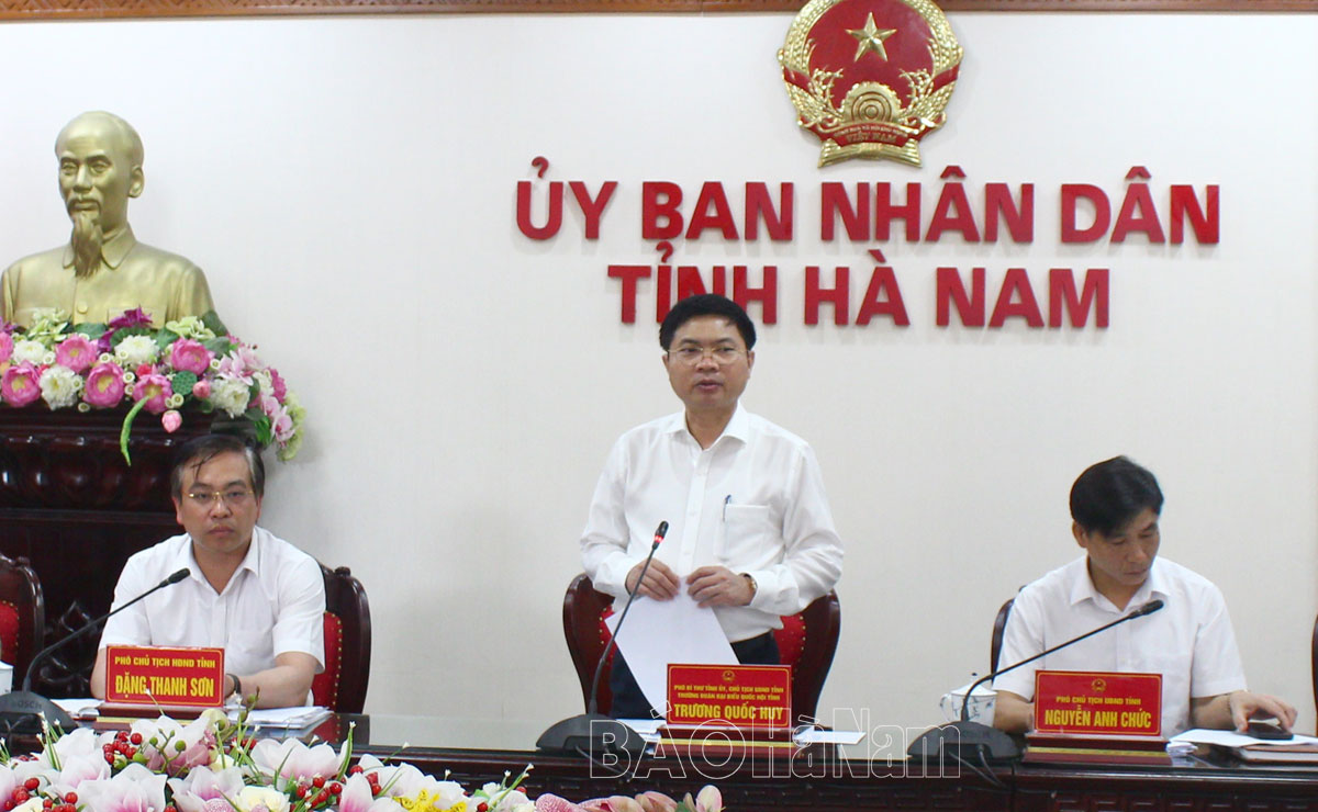 UBND tỉnh tiếp tục thảo luận các nội dung trình HĐND tỉnh tại kỳ họp giữa năm