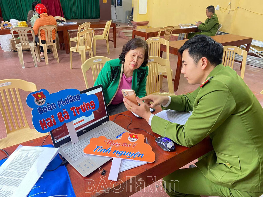 “Lúc dân cần, lúc dân khó, có công an”