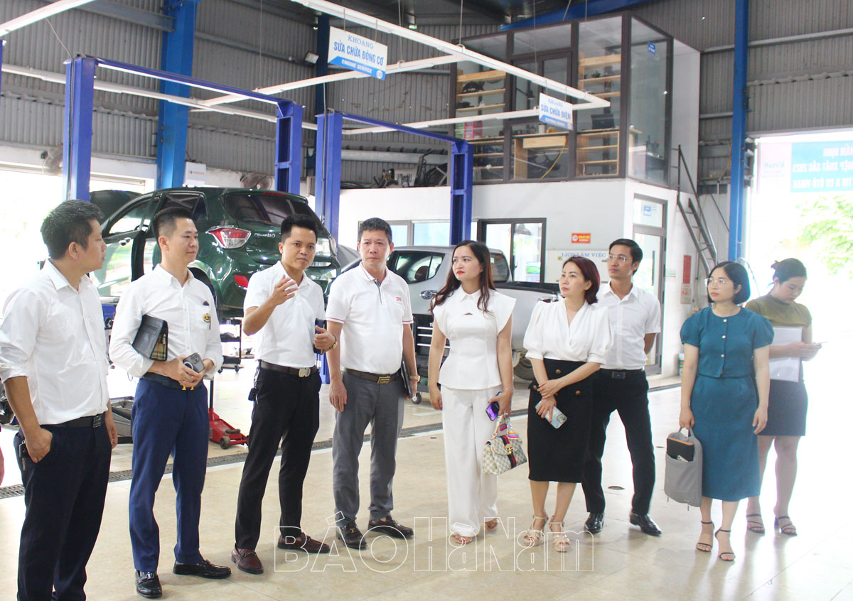 Thẩm định ứng viên tham gia chương trình bình chọn “Doanh nhân trẻ khởi nghiệp xuất sắc năm 2023”