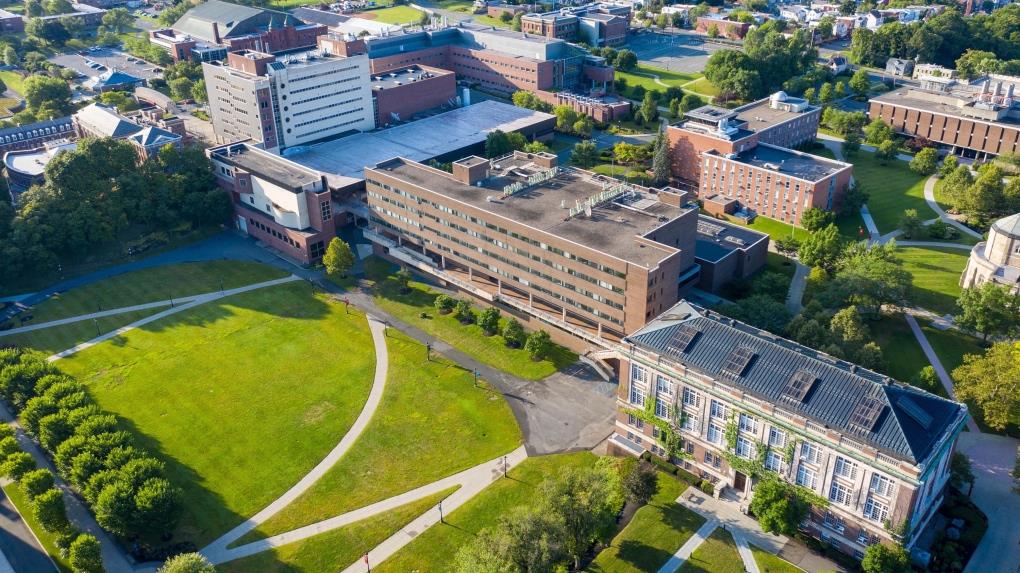 Nghe báo động, nhân viên vệ sinh rút điện tủ đông, hủy hoại 20 năm nghiên cứu của trường đại học