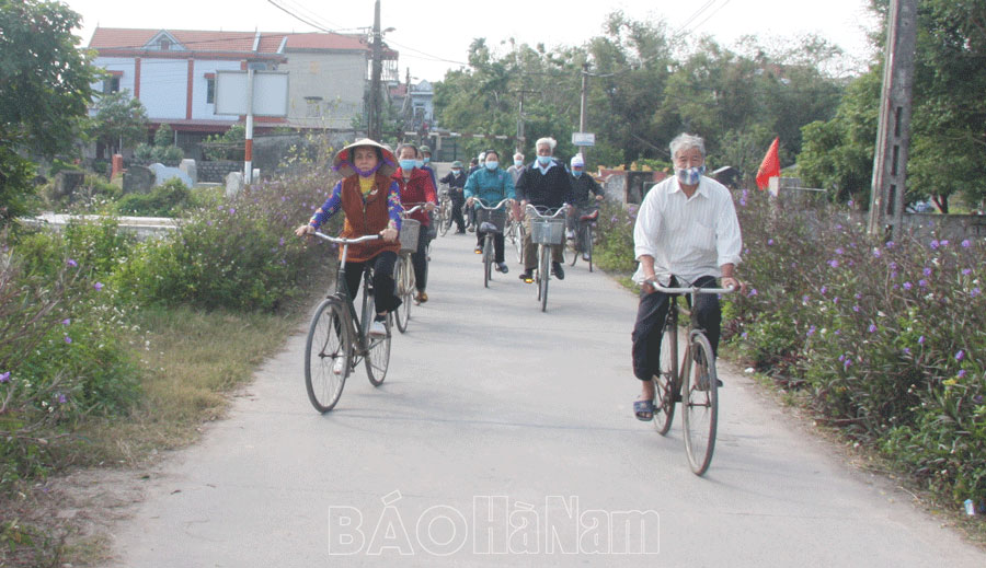 Người cao tuổi Bình Lục phát huy vai trò “Tuổi cao - gương sáng”