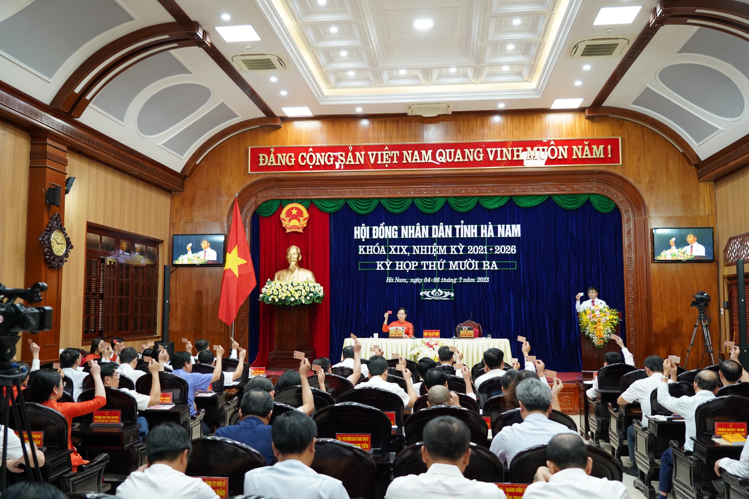 Bế mạc Kỳ họp thứ 13, HĐND tỉnh khóa XIX