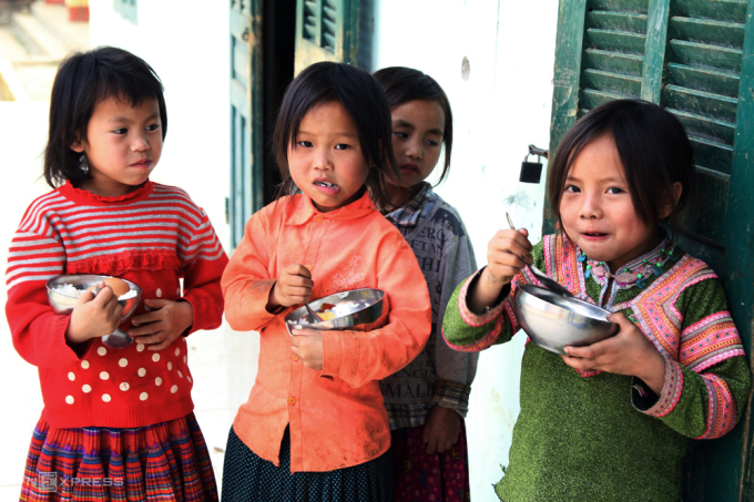 Hỗ trợ bán trú cho học sinh miền núi có thể lên 900.000 đồng một tháng