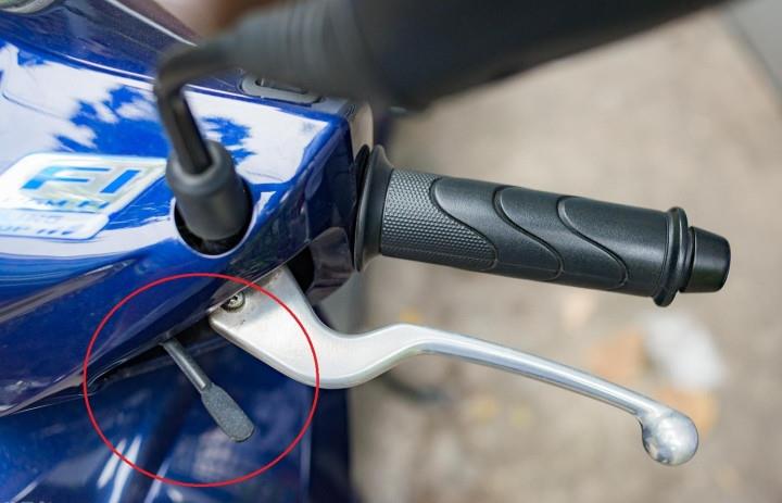 Công dụng bất ngờ của 6 chi tiết nhỏ trên xe máy