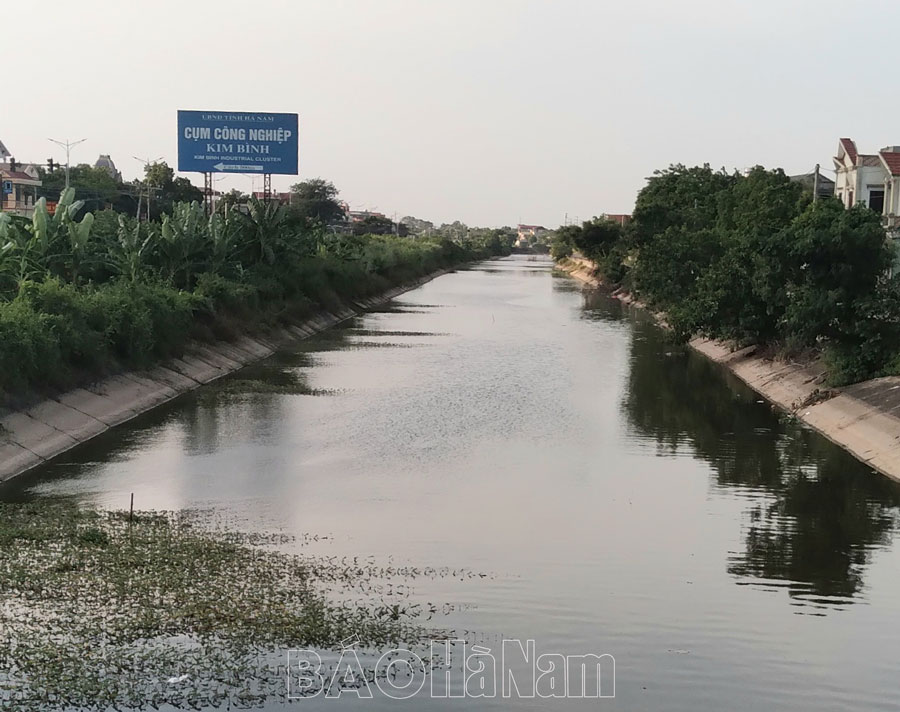 Nỗ lực khắc phục tình trạng nguồn nước kênh A4-8 ô nhiễm