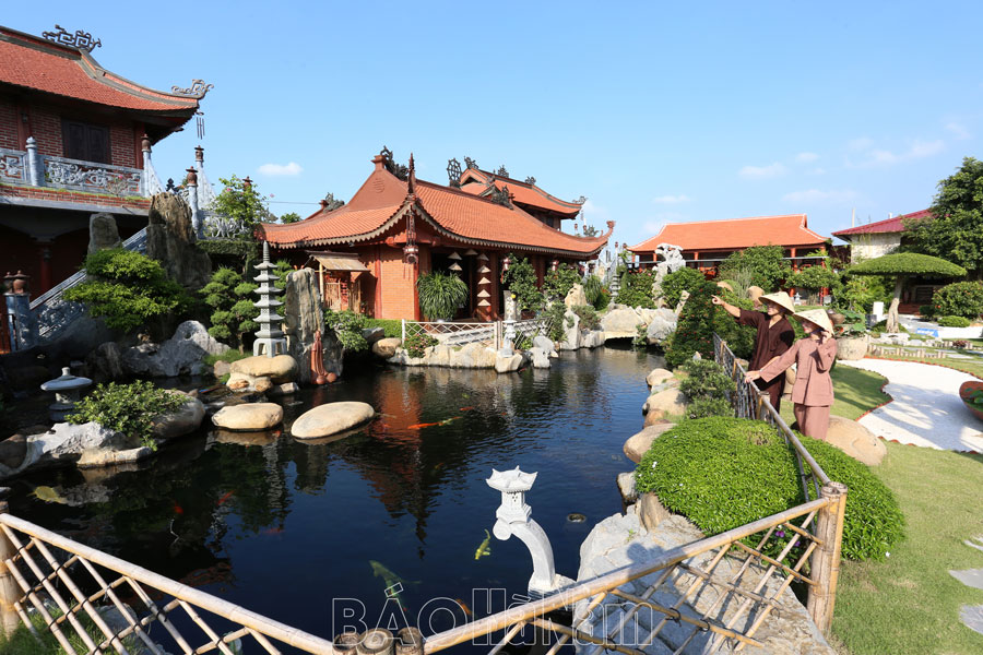 Hoạt động dịch vụ du lịch chưa hết khó